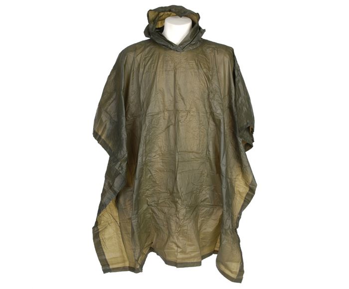 Leichter Poncho